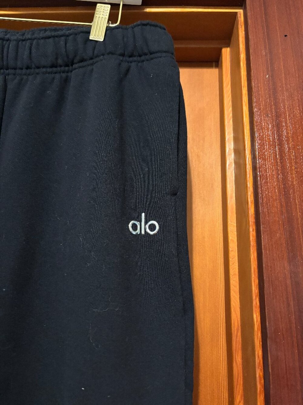 ALO Accolade Black Sweatpant (No Size Tag Waist 32”) Inseam 29” - Picture 3 of 7